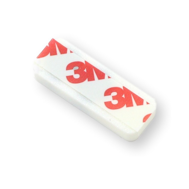 BleBox twinMagnet – biały magnes do openSensor. Akcesorium do wykrywania stanu okna. Widoczne logo 3M na opakowaniu.