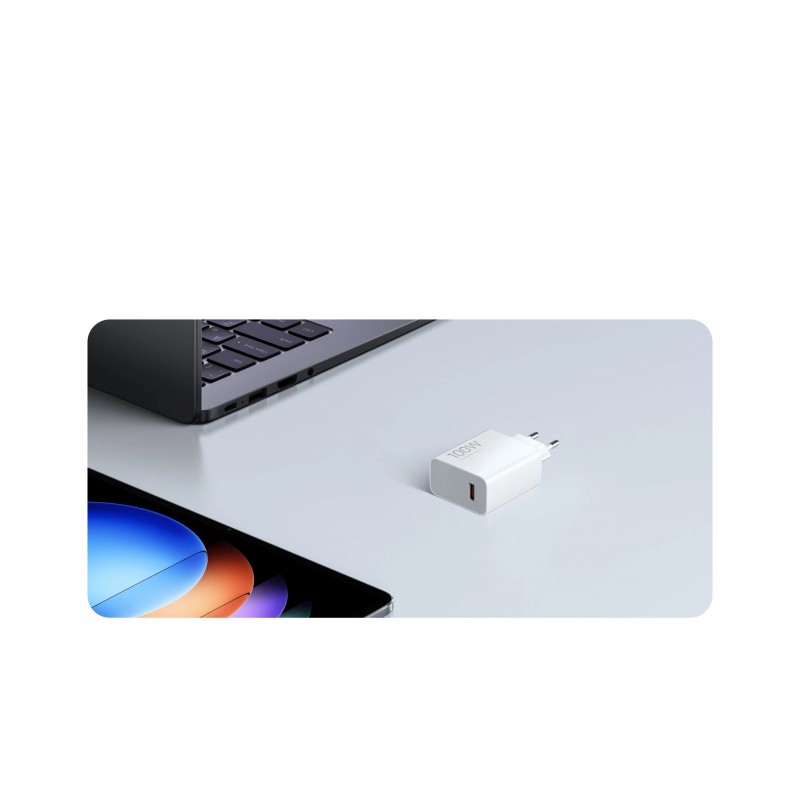 Xiaomi 100W ładowarka USB-C Ładowarka Xiaomi 100W GaN USB-C – szybkie ładowanie laptopa i tabletu. Biały zasilacz z przyciskiem.
