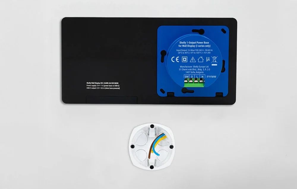 Shelly Power Base - zasilacz do Wall Display (i-series) Zasilacz Shelly 1-Output Power Base do Wall Display X2I – czarny, montaż na ścianie. Zasilanie dla inteligentnych urządzeń.
