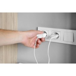 Shelly 1PM Gen4 - inteligentny sterownik oświetlenia z pomiarem mocy