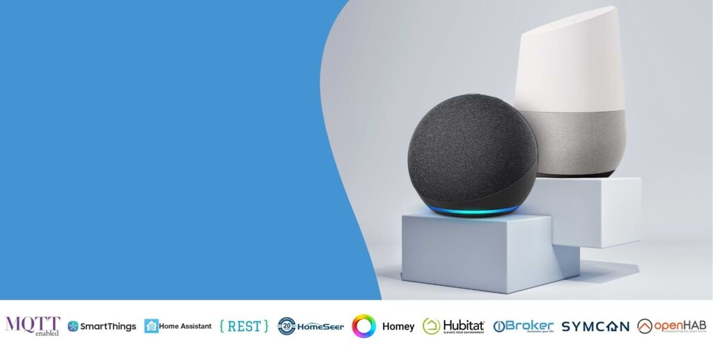 Shelly Plus Smoke Alarm kompatybilność z Amazon Echo i Google Nest Shelly Plus Smoke Alarm - inteligentne głośniki Amazon Echo Dot i Google Nest Mini na białych podstawkach z logotypami systemów domowych