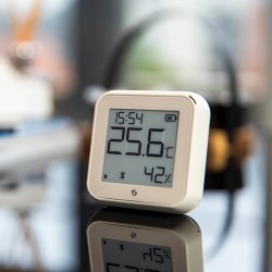 Shelly H i T Gen3 Ivory - inteligentny czujnik temperatury i wilgotności Wi-Fi