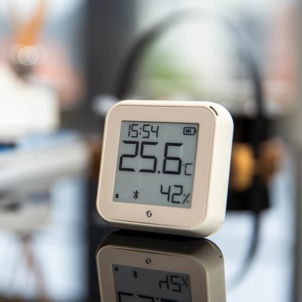 Shelly H&T Gen3 Ivory - czujnik temperatury i wilgotności z wyświetlaczem LCD