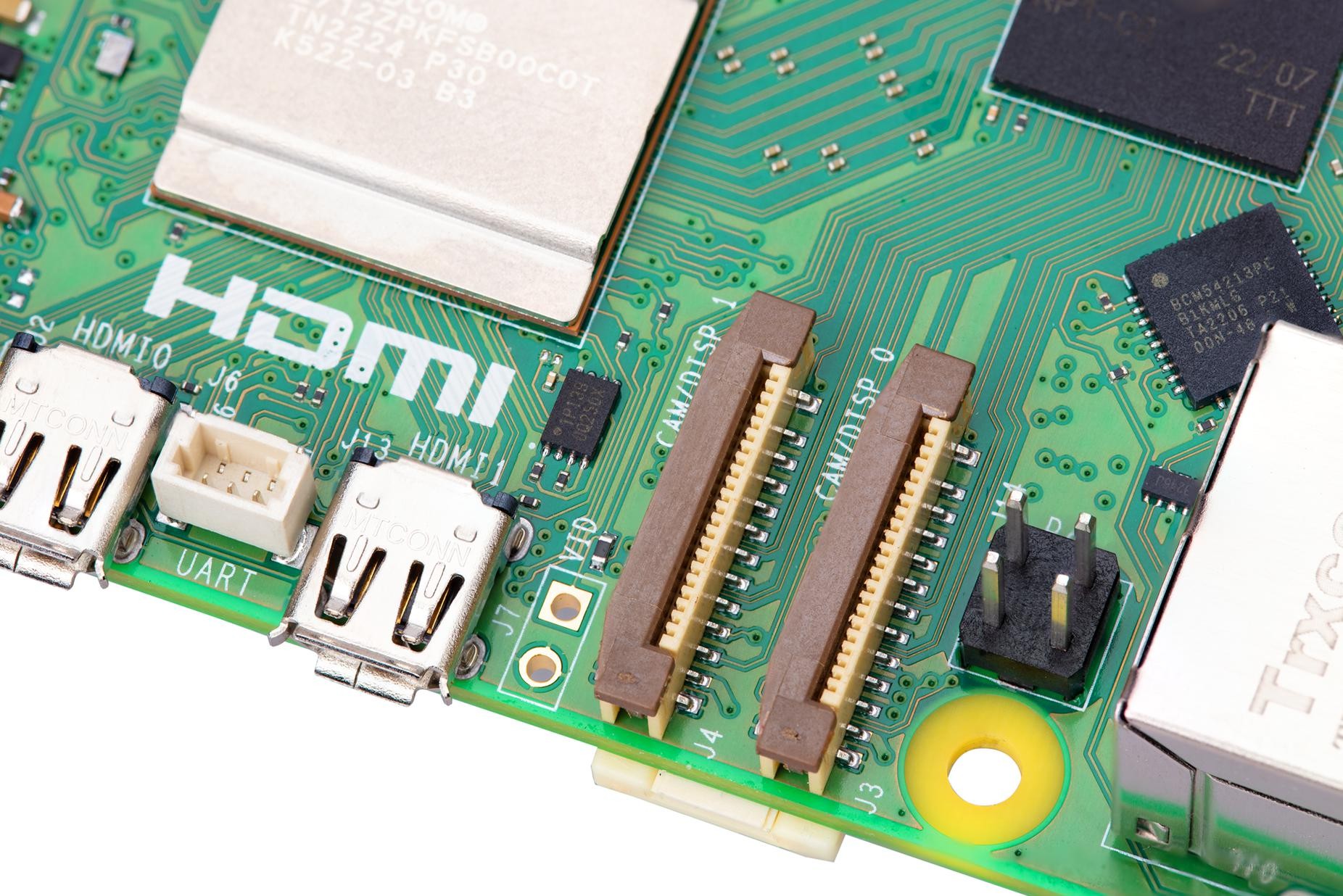Raspberry Pi 5 - widok płyty Raspberry Pi 5 - widok płyty PCB z portami HDMI, USB i złączami CAM/DISP
