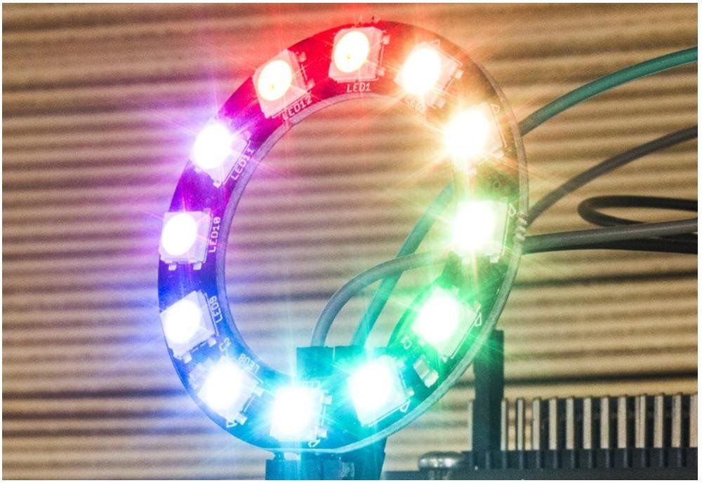 Micro:bit ZIP Arc 12 diod LED RGB micro:bit ZIP Arc - 16 diod LED RGB świecących w różnych kolorach