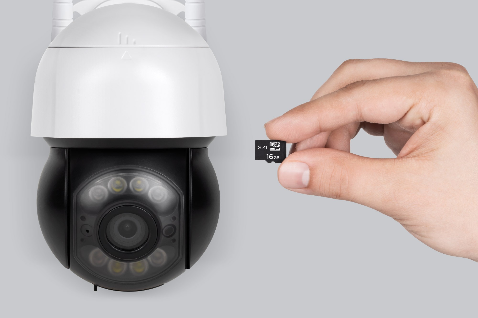 Kruger&Matz Connect C60 - kamera IP z detekcją ruchu i trybem nocnym Kamera Wi-Fi Kruger&Matz Connect C60 Tuya - czarny obiektyw, LED-ki, karta microSD 16 GB A1 UHS-I