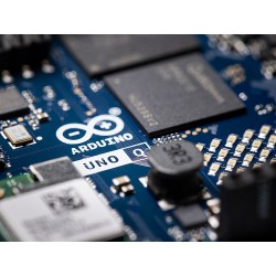 Arduino UNO Q 4GB - hybrydowa płyta rozwojowa Linux i Arduino