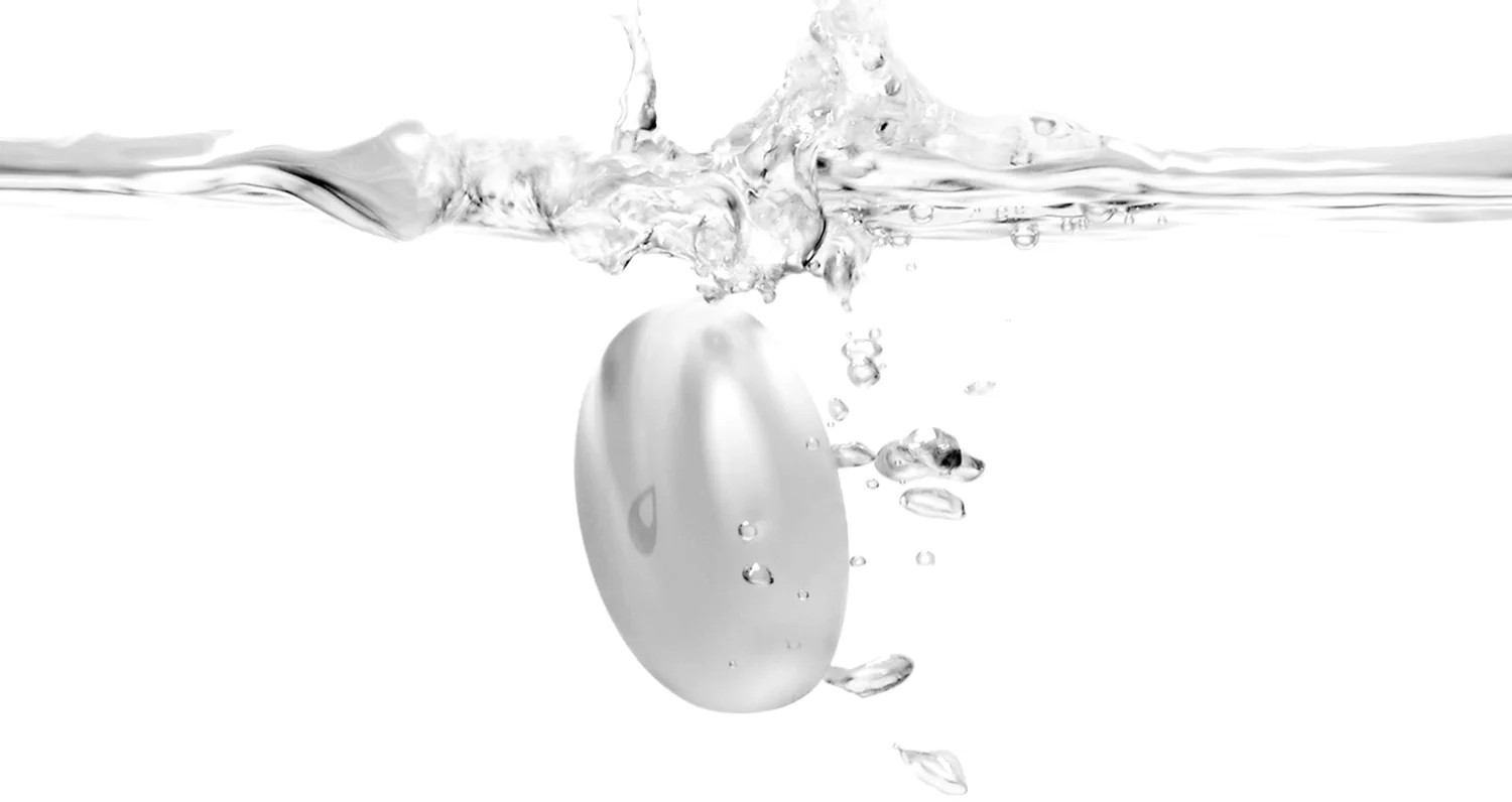 Czujnik zalania wodą Aqara Water Leak Sensor T1 - dynamiczne zdjęcie produktu w akcji