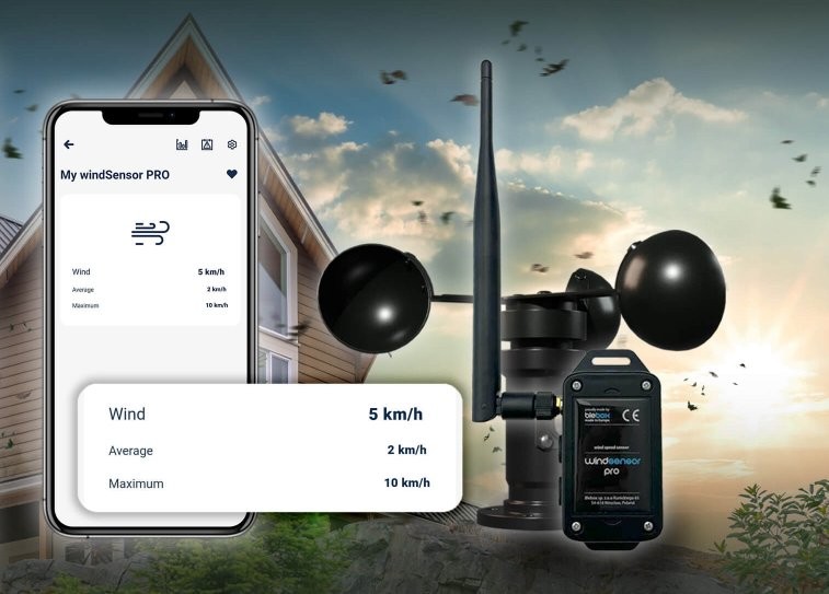 Czarny czujnik wiatru windSensor PRO z trzema kulkami, anteną i wyświetlaczem danych o prędkości wiatru