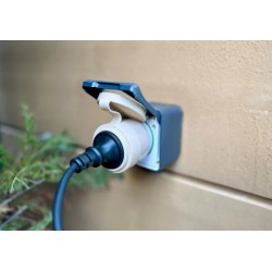 Shelly Outdoor Plug S Gen3 zewnętrzna wtyczka Wi-Fi Matter IP44 z pomiarem energii 12 A