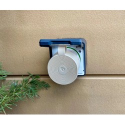 Shelly Outdoor Plug S Gen3 zewnętrzna wtyczka Wi-Fi Matter IP44 z pomiarem energii 12 A
