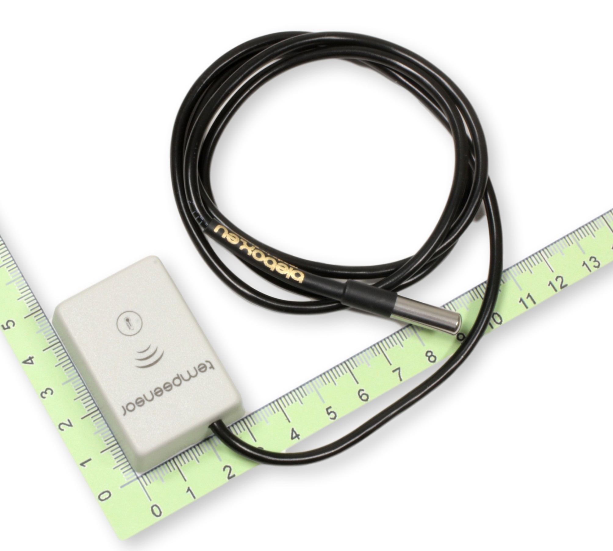 Czujnik temperatury BleBox tempSensor (1m) zasilany przez zasilacz USB