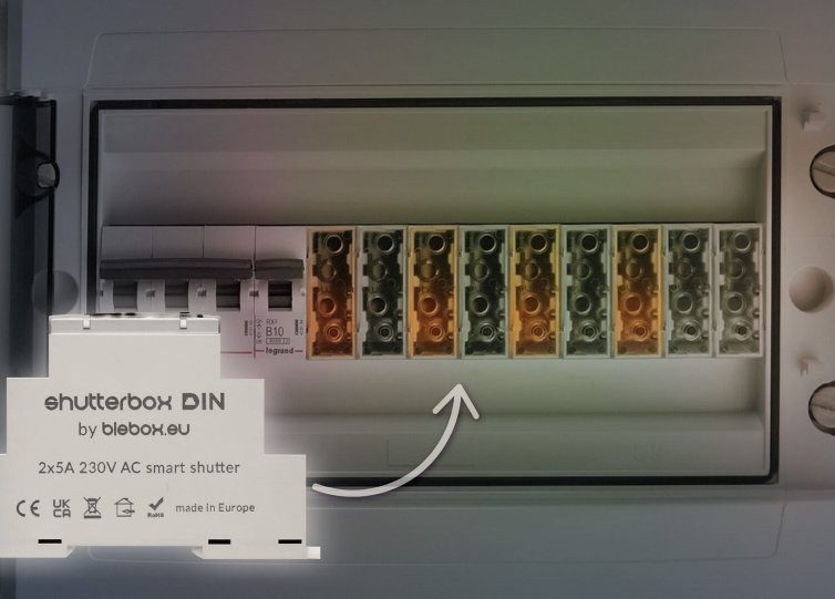 shutterbox DIN – inteligentny przekaźnik do sterowania roletami w szafie elektrycznej. Produkt europejski, 2x5A 230V AC.