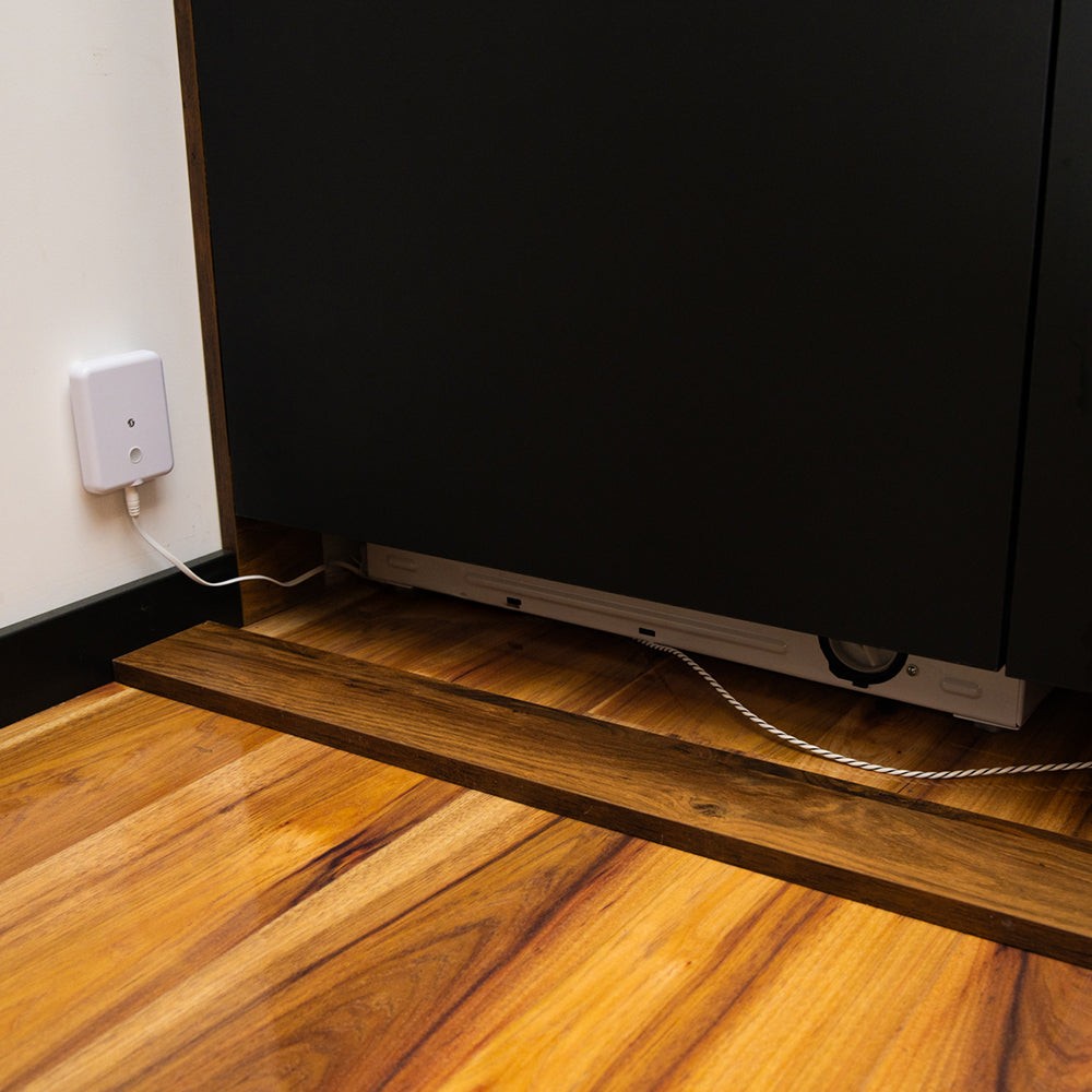 Shelly Flood Gen4 Shelly Flood Gen4 - czujnik zalania WiFi, Bluetooth, Zigbee, Matter
