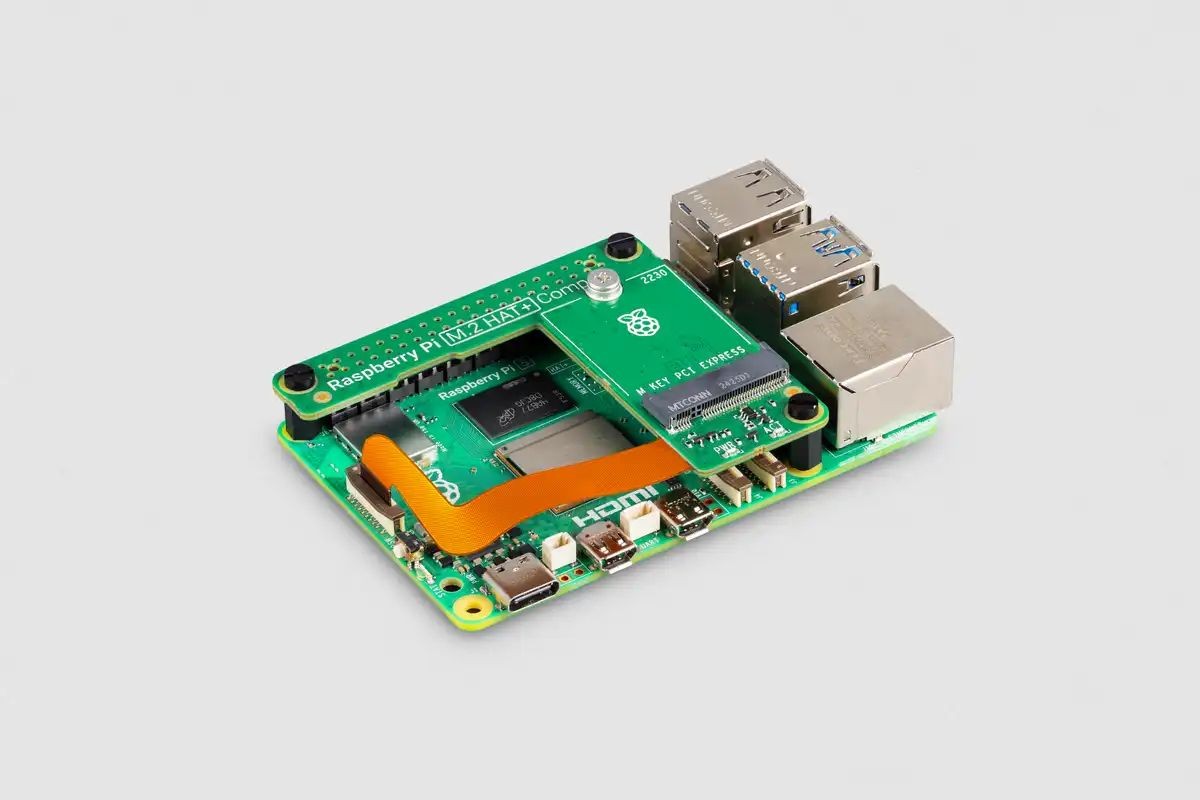 Raspberry Pi M.2 Hat+ na Raspberry pi 5 Moduł M.2 HAT+ dla Raspberry Pi 5 - szybki transfer danych do dysków NVMe i akcesoriów PCIe