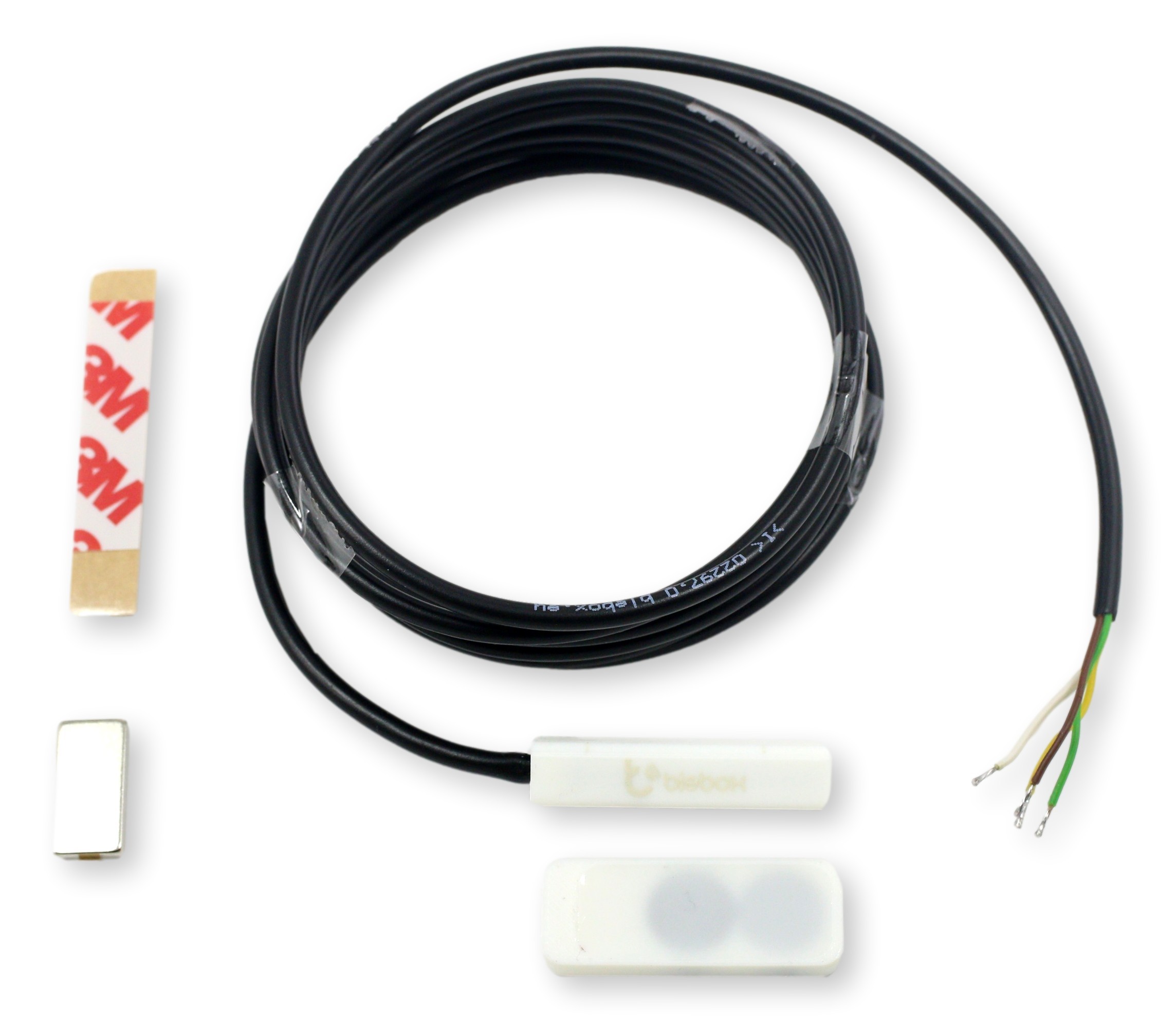 Biały zestaw Blebox openSensor + twinMagnet z dwoma czujnikami, magnesem, przewodem i taśmą 3M