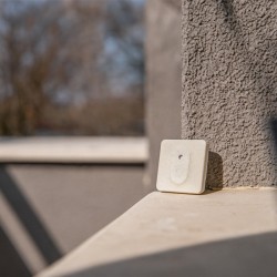 Shelly BLU H&T ZB Ivory - czujnik temperatury i wilgotności Bluetooth LE Zigbee IP54
