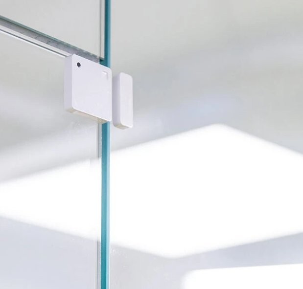 Shelly BLU Door Smart Door Sensor Shelly BLU Door White - bezprzewodowy sensor do drzwi szklanych