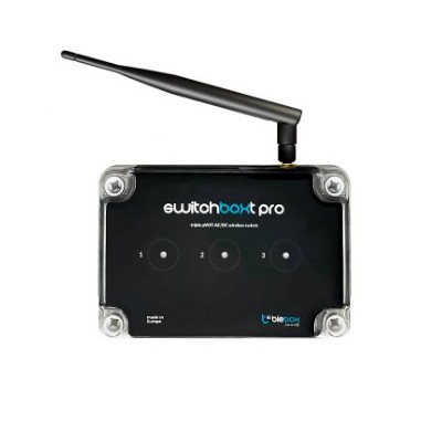 BleBox switchBoxT PRO potrójny przekaźnik bezpotencjałowy WiFi 230 V z anteną zewnętrzną