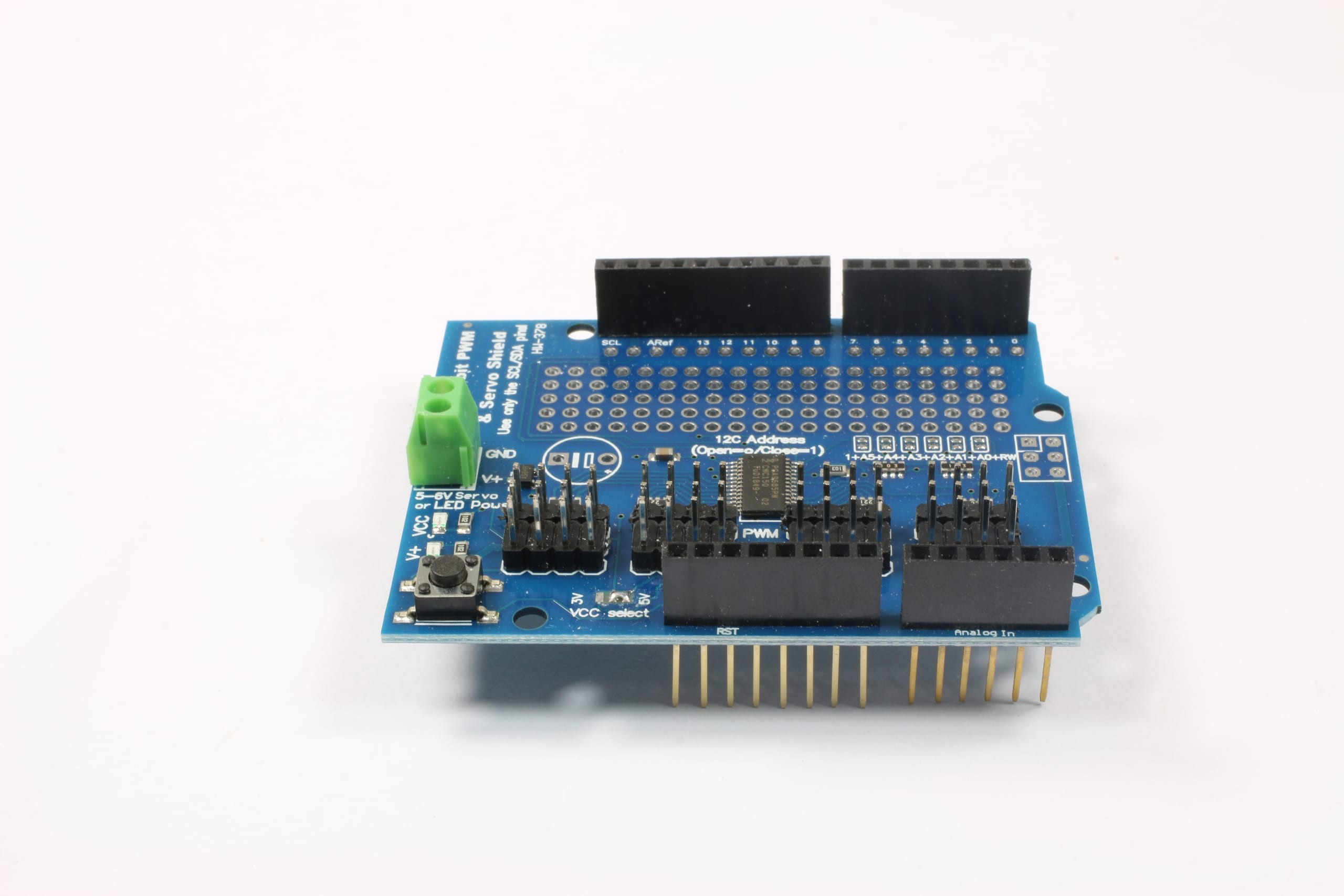 PCA9685 12-bit 16 kanałowy moduł PWM I2C dla Arduino Moduł PCA9685 16-kanałowy PWM I2C dla Arduino UNO shield - precyzyjne sterowanie serwami i diodami LED